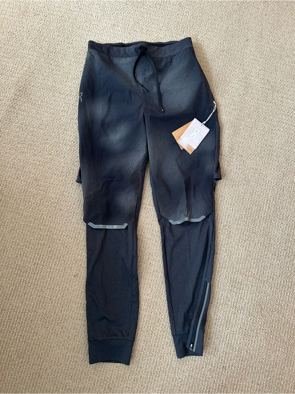 NWT ON Running Weather Pants Lumos Women's Black Small